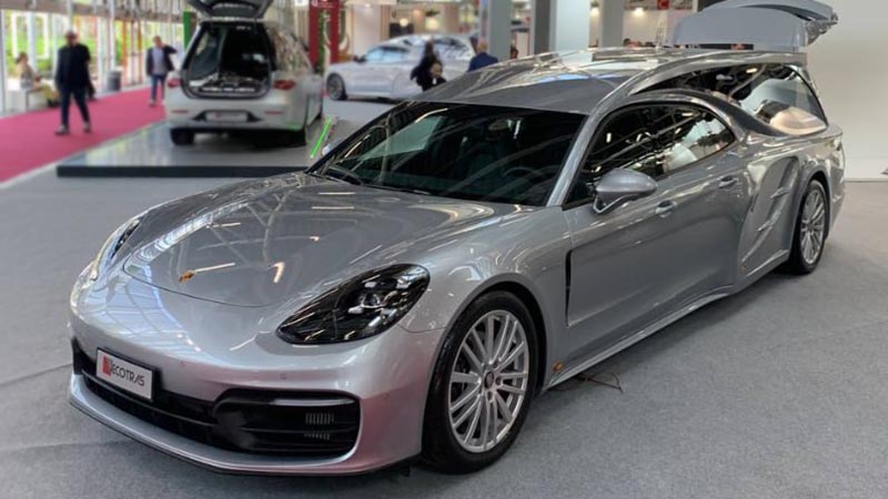 Porsche Panamera переоборудовали в автокатафалк